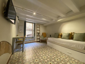 TarracoHomes, TH143 Studio Old Town
